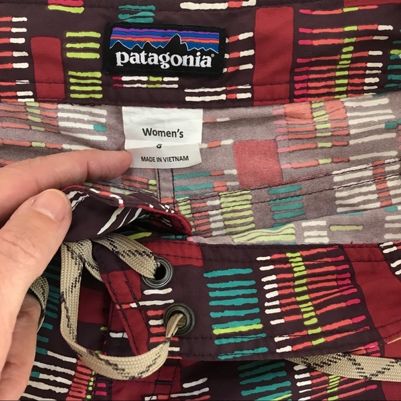 Patagonia NWOT Wavefarer Board Shorts size 8 - Picture 3 of 6